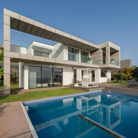 Holiday home Modern With A Stunning View Over